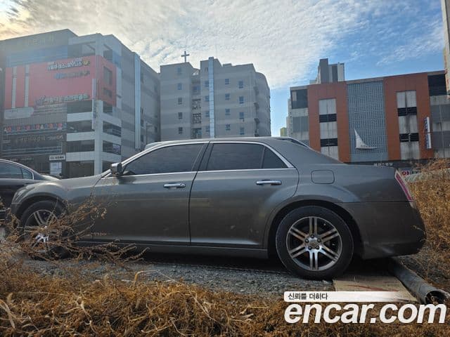 크라이슬러 The / новый New 300C, 2012 10