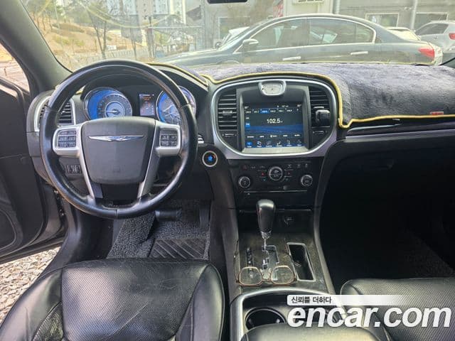 크라이슬러 The / новый New 300C, 2012 14