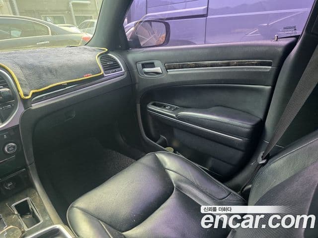 크라이슬러 The / новый New 300C, 2012 15