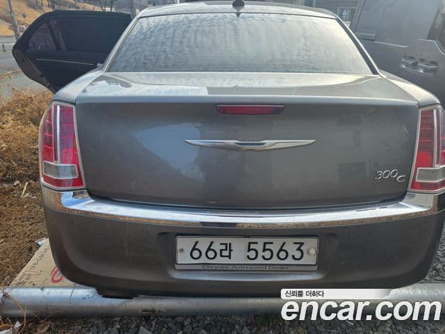 크라이슬러 The / новый New 300C, 2012 16