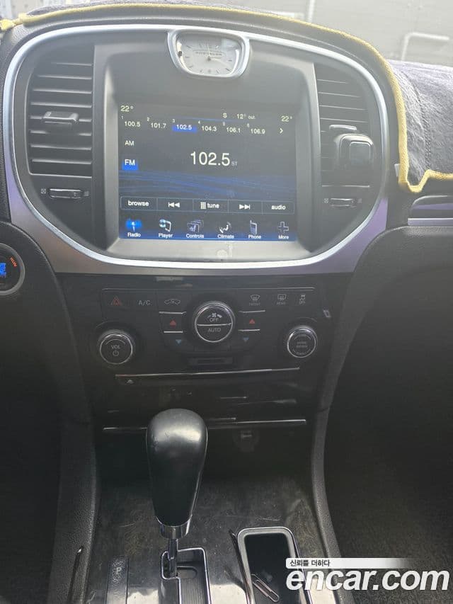 크라이슬러 The / новый New 300C, 2012 17