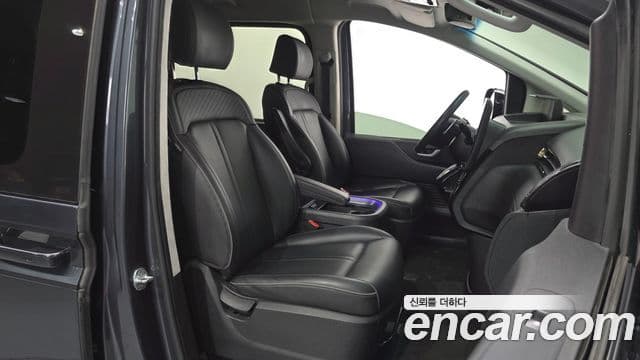 Hyundai Staria Prestige, 2022 10
