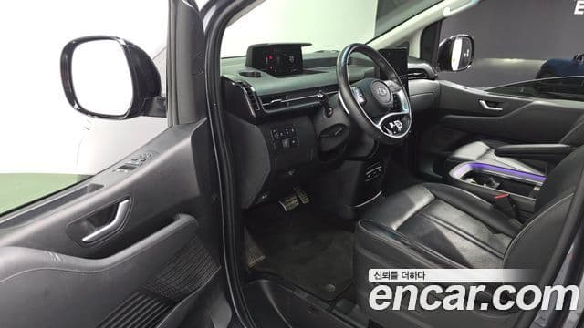 Hyundai Staria Prestige, 2022 11