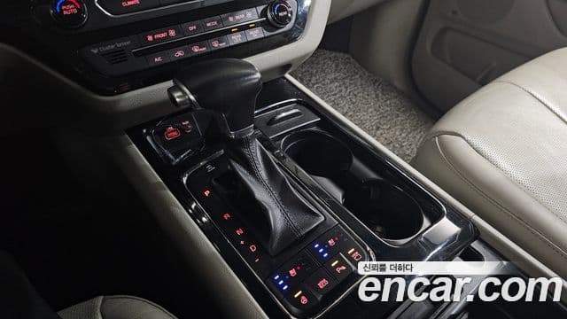 Kia All New Carnival Noblesse, 2018 9