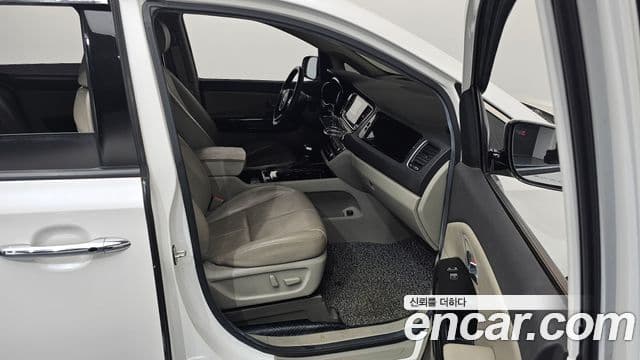 Kia All New Carnival Noblesse, 2018 11