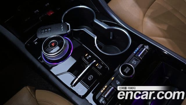 Kia K5 гибрид 3세대 Signature, 2022 9