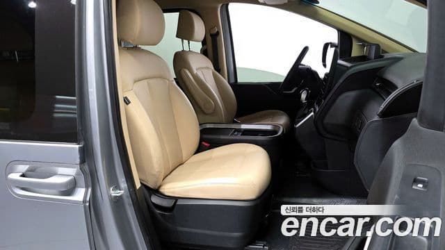 Hyundai Staria Modern, 2022 11