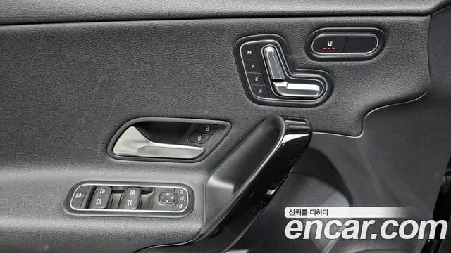 Mercedes-Benz A-класс W177 A220 хэтчбек, 2020 18