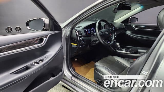 Hyundai Grandeur IG Modern, 2018 10