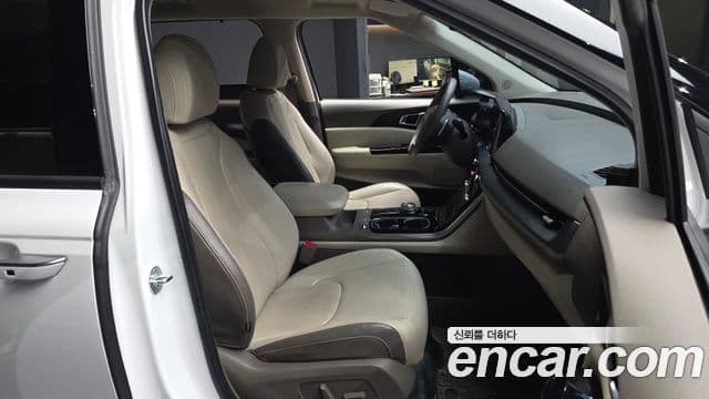 Kia Carnival 4세대 Signature, 2021 11