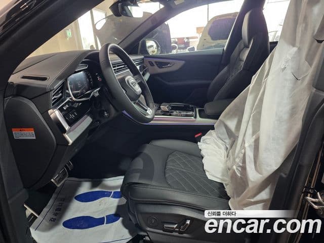 Audi Q8 (4M) Premium, 2026 13