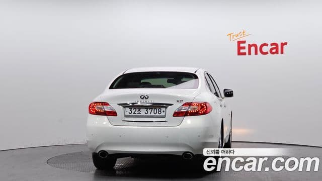 Infiniti M37 Y51, 2011 4