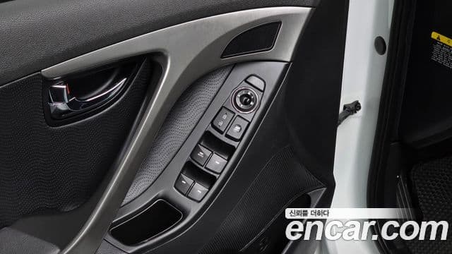 Hyundai Avante MD Premier, 2012 17