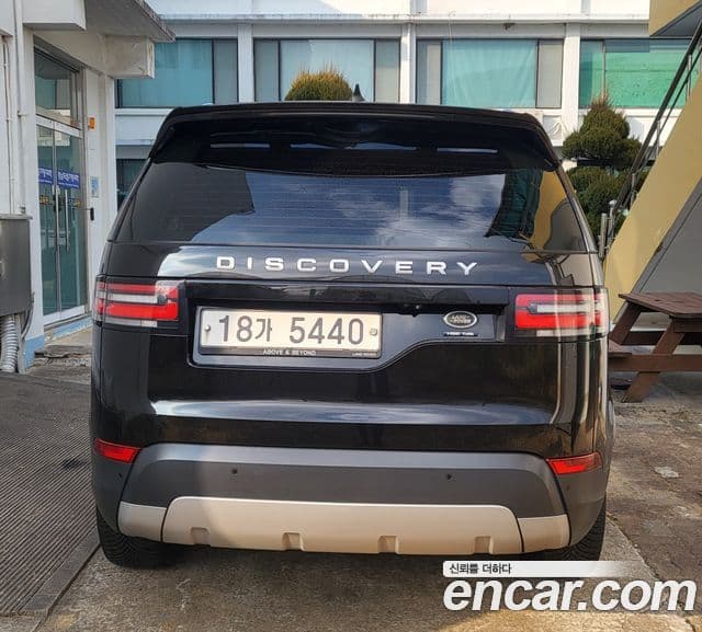 Land Rover Discovery 5 Luxury, 2017 4