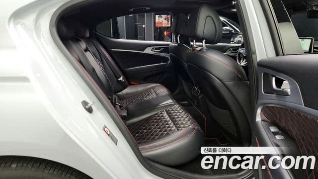 Genesis G70 Sport пакет, 2019 12