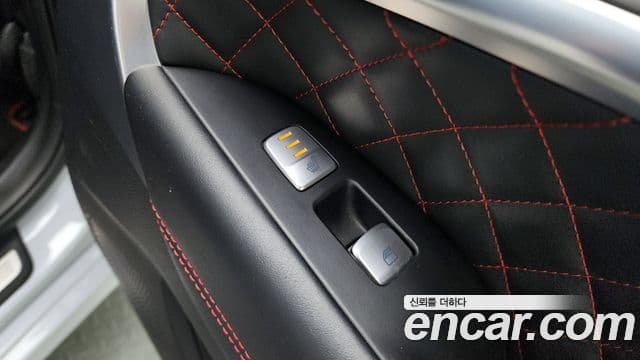 Genesis G70 Sport пакет, 2019 19