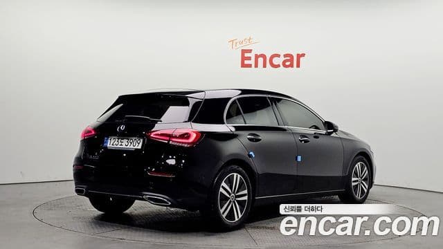 Mercedes-Benz A-класс W177 A220 хэтчбек, 2021 2