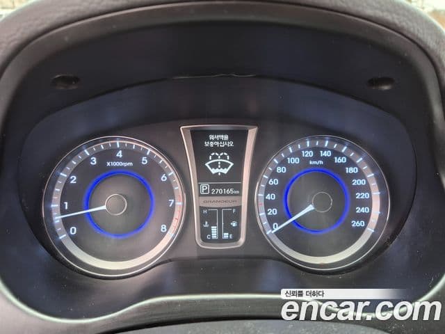 Hyundai Grandeur HG Premium, 2014 8