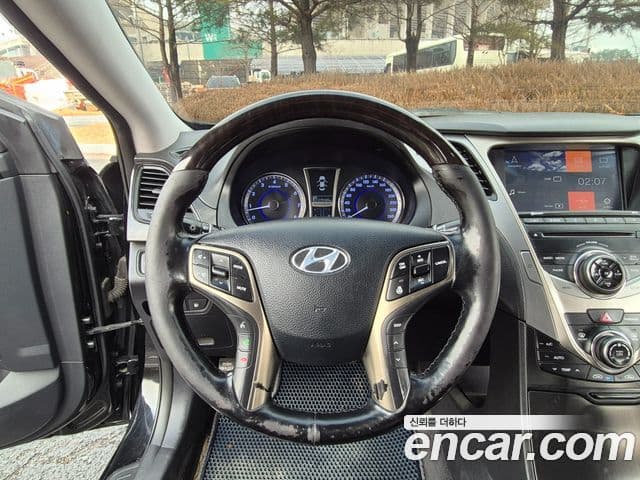Hyundai Grandeur HG Premium, 2014 14