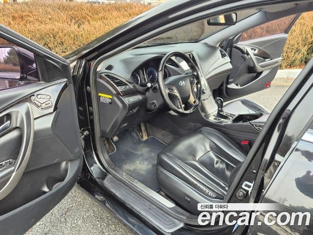 Hyundai Grandeur HG Premium, 2014 17