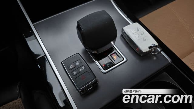 Land Rover Range Rover Velar 3.0 P400 Dynamic HSE, 2024 9