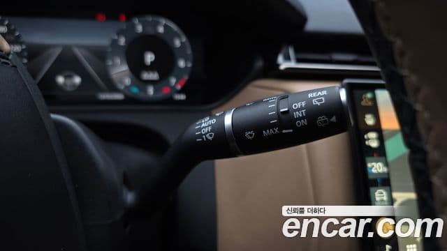 Land Rover Range Rover Velar 3.0 P400 Dynamic HSE, 2024 17