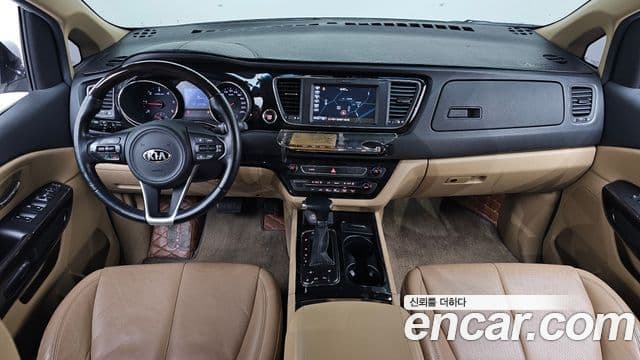 Kia All New Carnival VIP, 2017 7