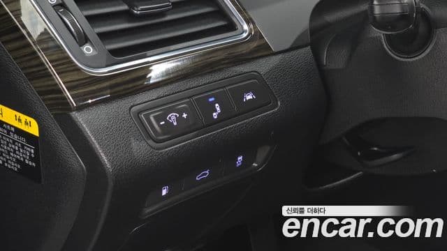 Hyundai LF Sonata Special, 2016 16