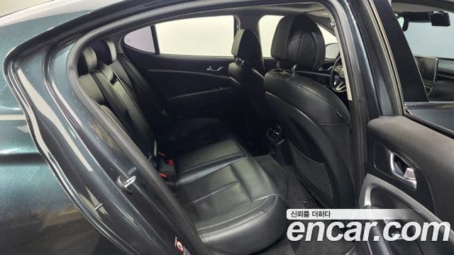 Genesis G70 Advanced, 2018 12