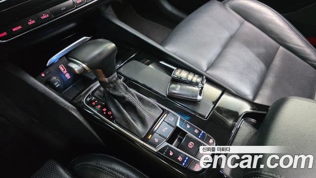 Kia All New K7 3.0 LPI Prestige (арендный автомобиль), 2017 9