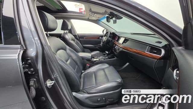 Kia All New K7 3.0 LPI Prestige (арендный автомобиль), 2017 10