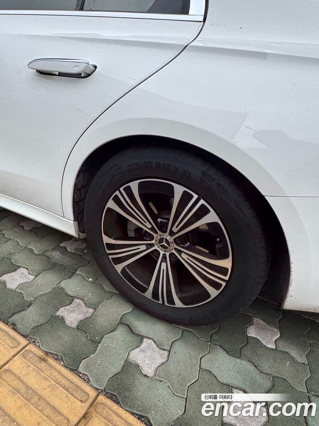 Mercedes-Benz E-класс W214 Avantgarde, 2024 8