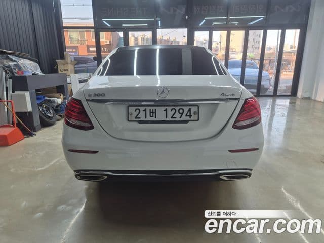 Mercedes-Benz E-класс W213 E300 4MATIC Avantgarde Intelligent Drive, 2017 все фото