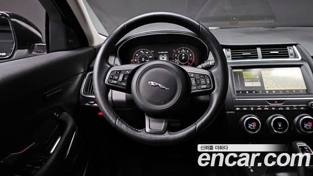 Jaguar E-PACE P250 SE, 2018 13