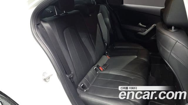 Mercedes-Benz A-класс W177 A220 седан, 2021 12