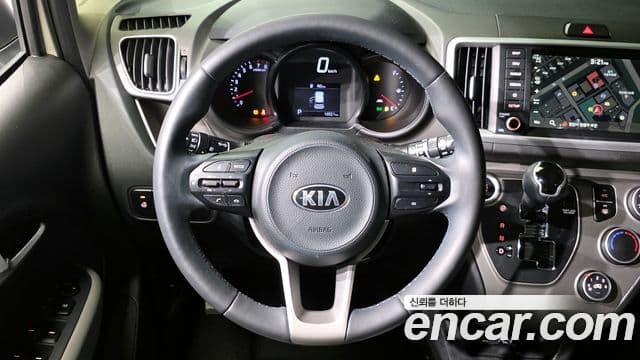 Kia The / новый New Ray Prestige, 2021 13