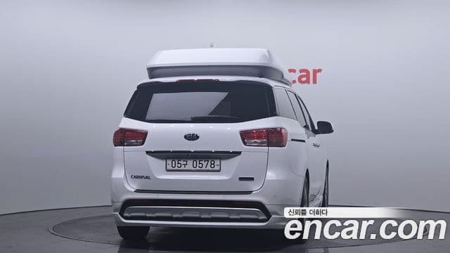 Kia All New Carnival Noblesse, 2017 4