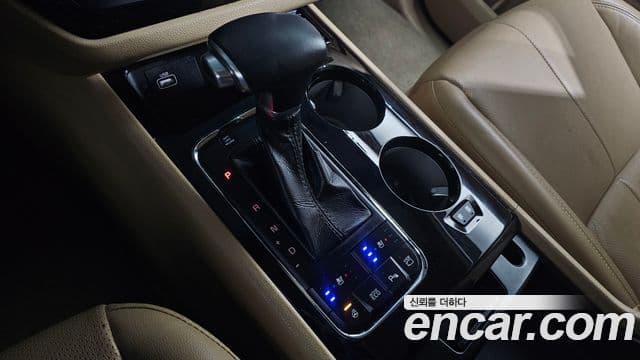 Kia All New Carnival Noblesse, 2017 9