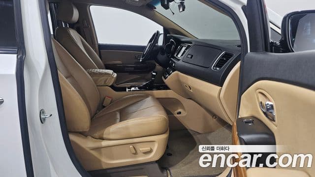 Kia All New Carnival Noblesse, 2017 11