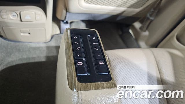 Kia All New Carnival Noblesse, 2017 17