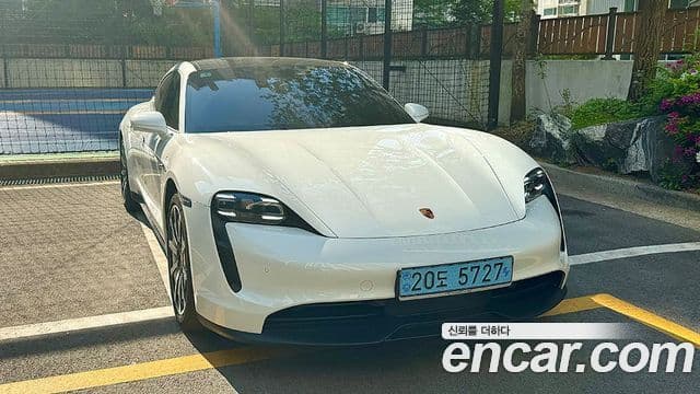 Porsche 타이칸 4S, 2021 3