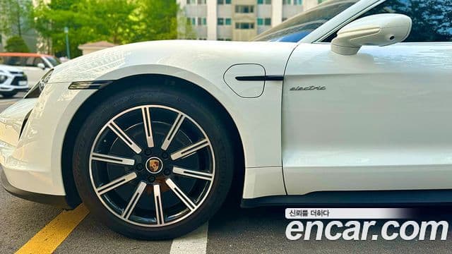 Porsche 타이칸 4S, 2021 19