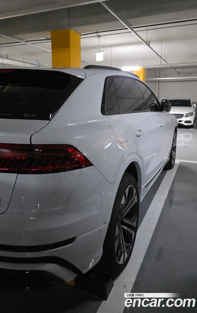 Audi Q8 (4M) Premium, 2023 4