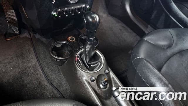 Mini Cooper SE, 2012 9