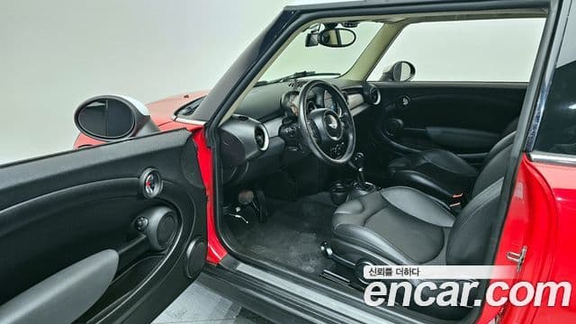 Mini Cooper SE, 2012 11