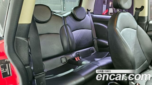 Mini Cooper SE, 2012 12