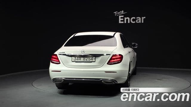 Mercedes-Benz E-класс W213 Avantgarde, 2018 4