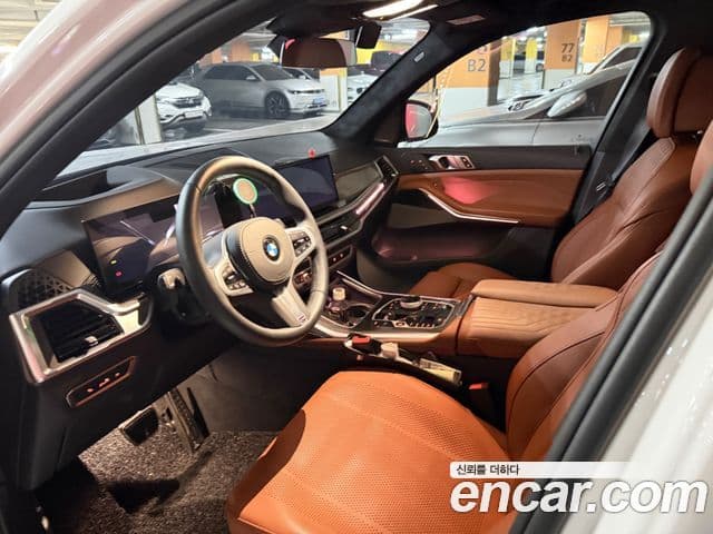 BMW X7 (G07) xDrive 40i M Sport 6인승, 2025 2