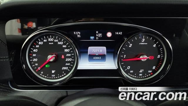 Mercedes-Benz E-класс W213 E220d купе, 2019 8