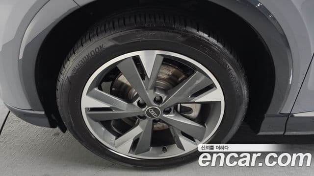 Audi Q4 e-Tron (F4) Premium, 2023 все фото